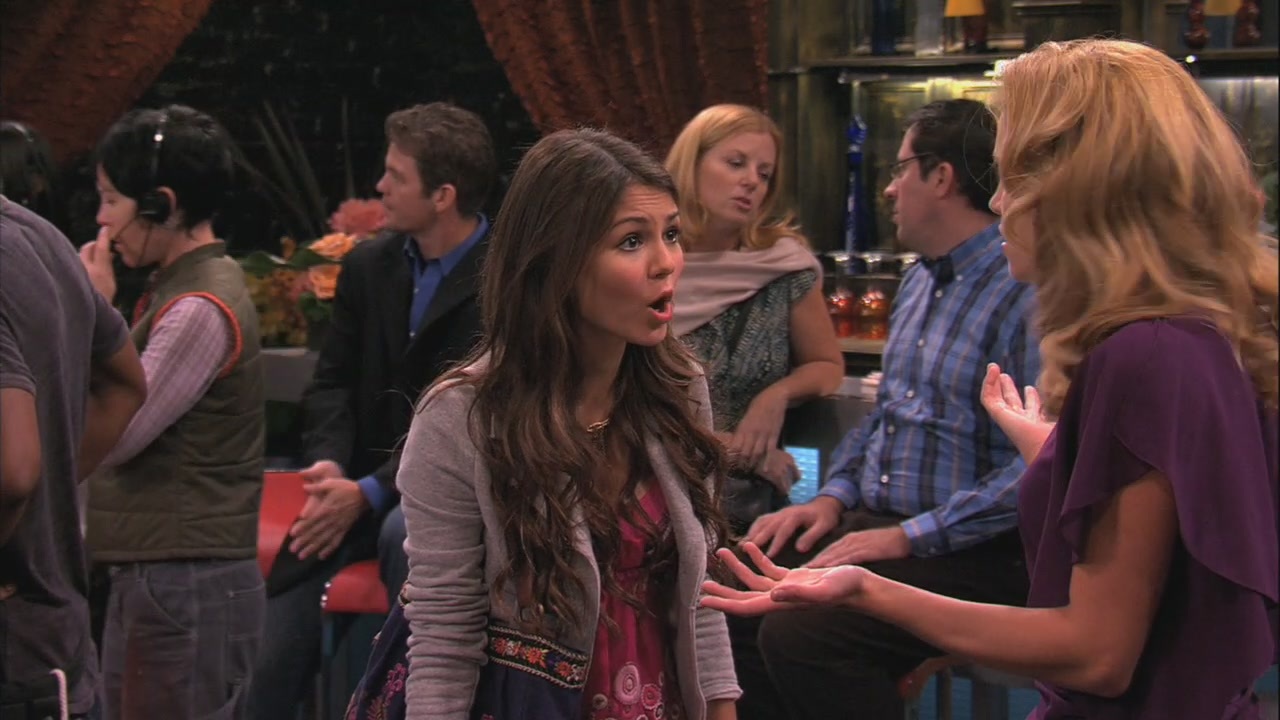 victoriajustice victorious110 okamicaps_489.JPG