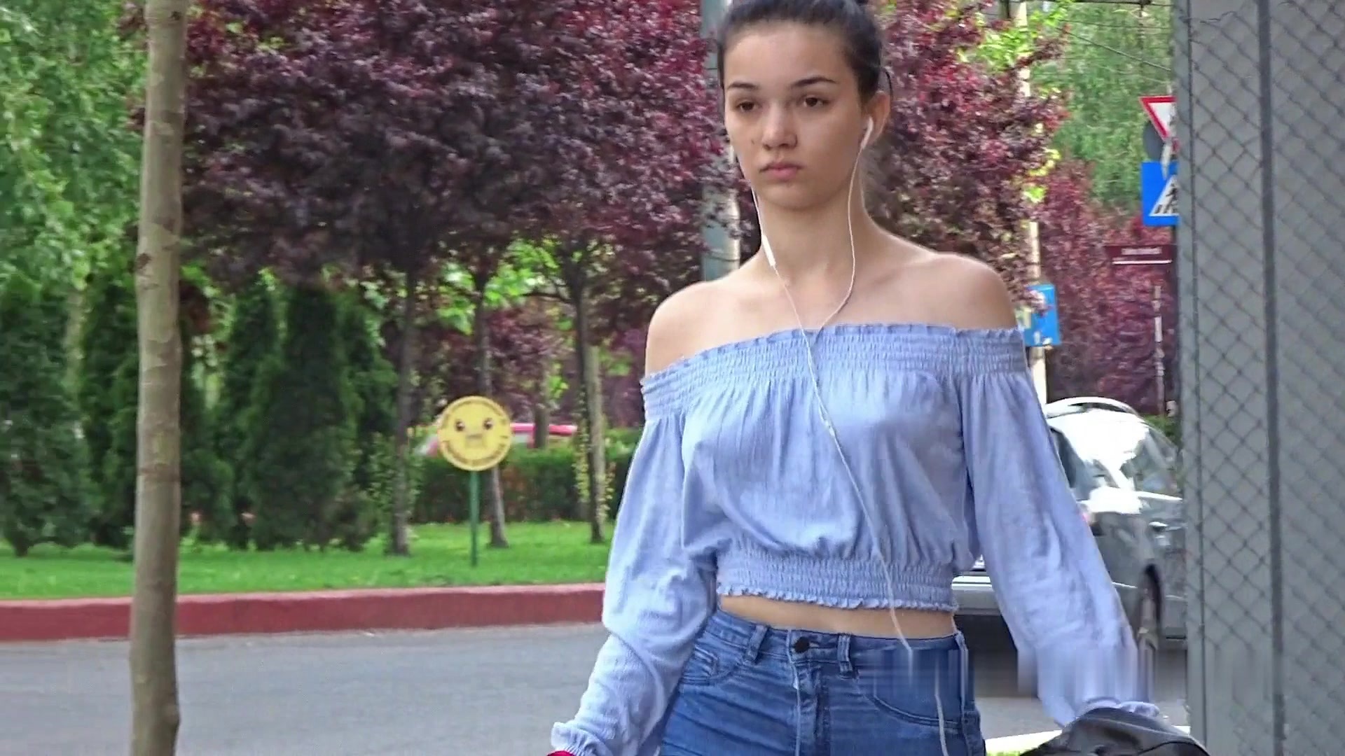 Beautiful Teen out for a Walk without Bra