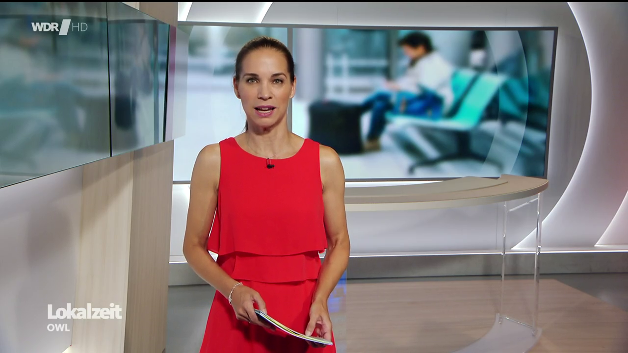 Kristina Sterz - °WDR Lokalzeit OWL° 28.08.2024 - 160X Caps_92.png