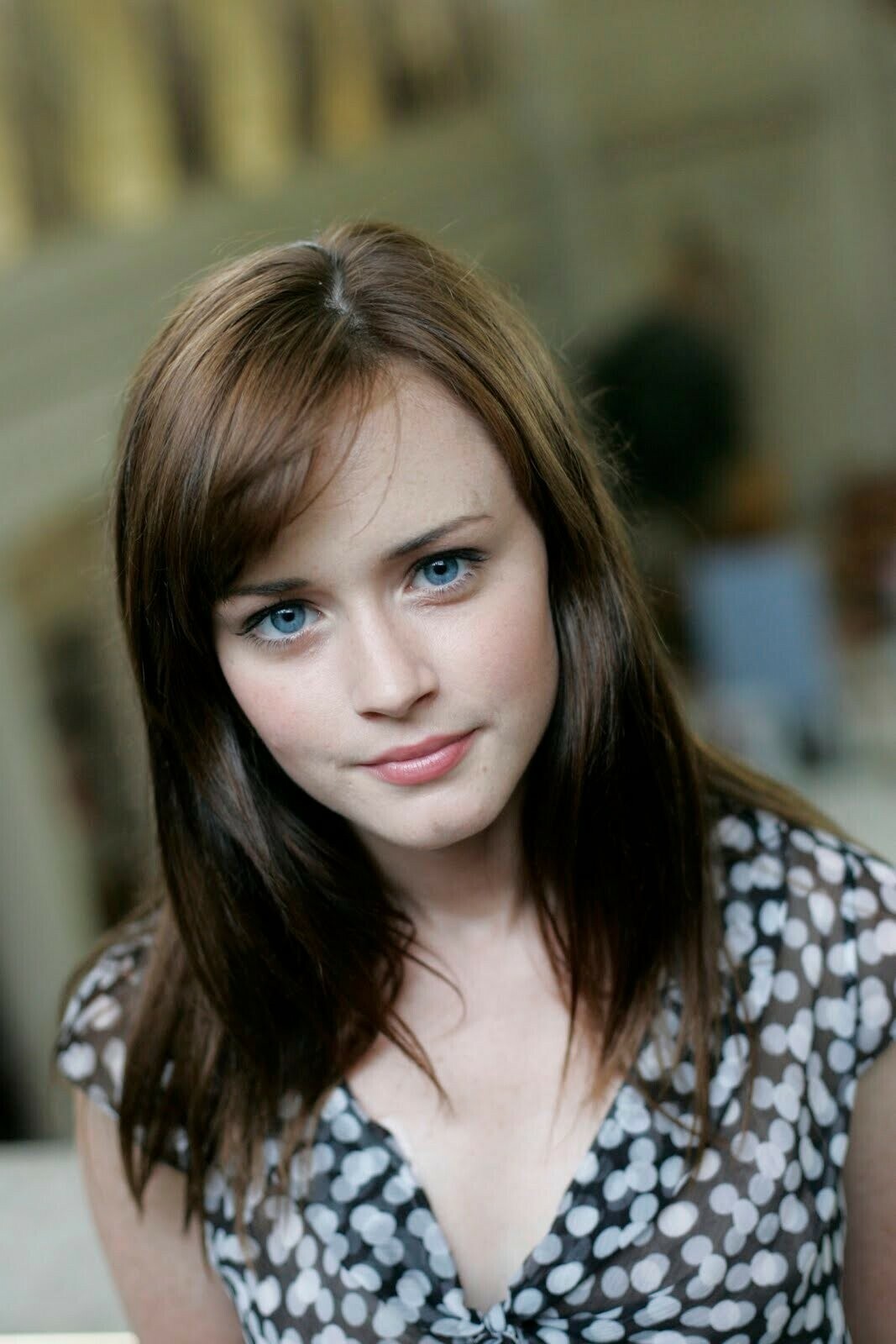 22-alexis-bledel.jpg