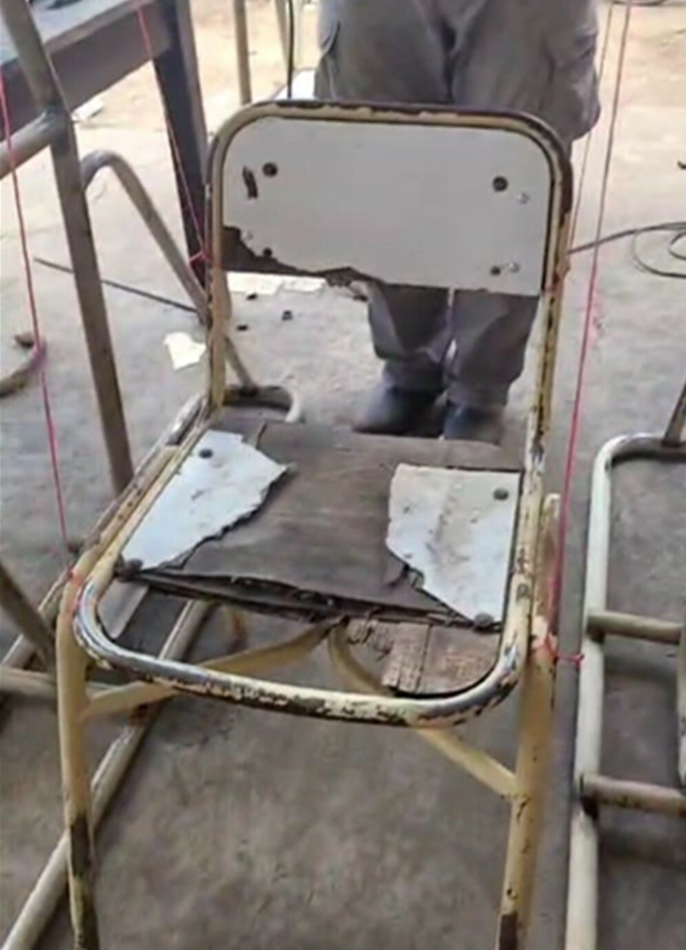 Silla azul - Intervención artística