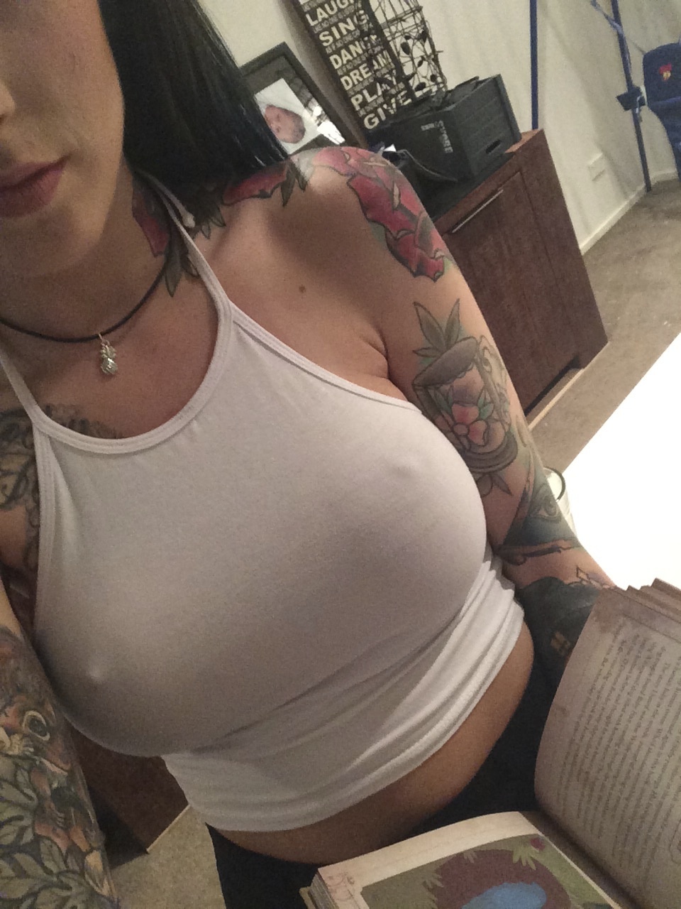 #1764142 image