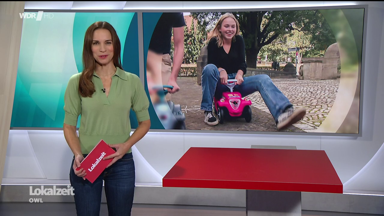Kristina Sterz - °WDR Lokalzeit OWL° 25.09.2023 - 179X Caps_19.png