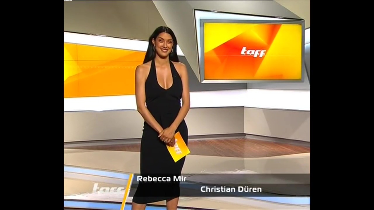 RebeccaMir29062021fz.mp4-2021-06-30-01h19m40s248.jpg