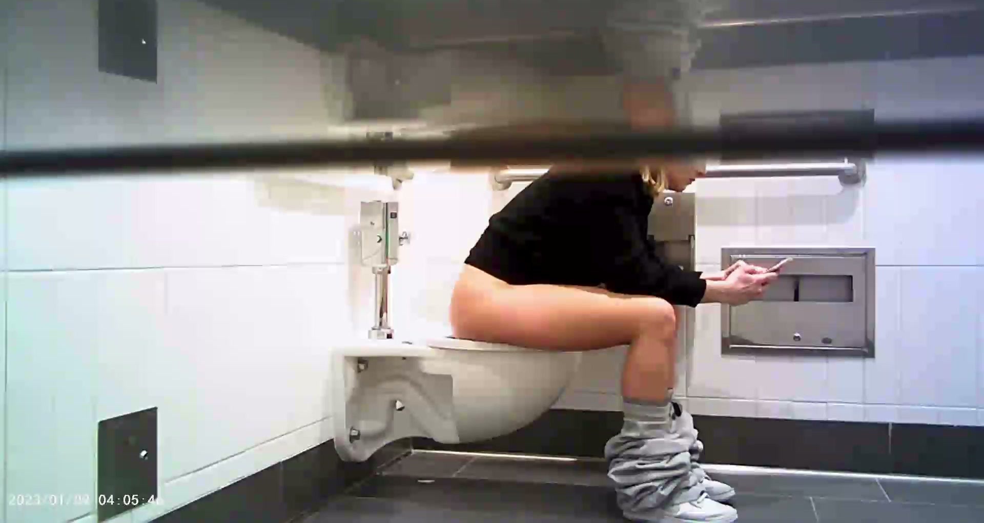 Germany Student Toilet No.9