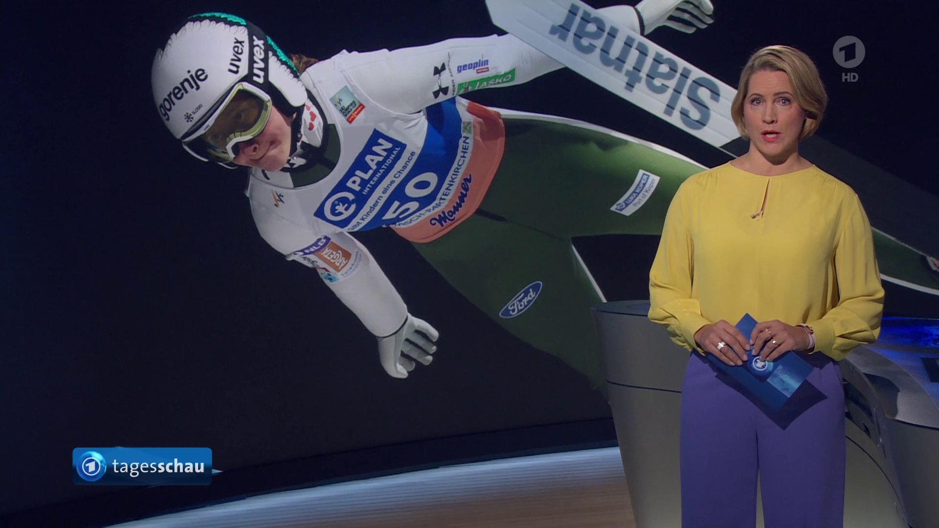 Judith Rakers - °DasErste tagesschau° 30.12.2023 - 89X Caps_82.png