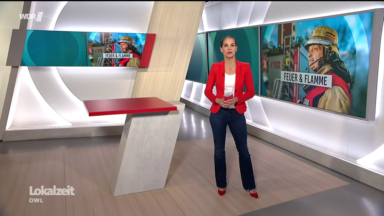 Kristina Sterz - °WDR Lokalzeit OWL° 13.06.2024 - 114X Caps_113.png