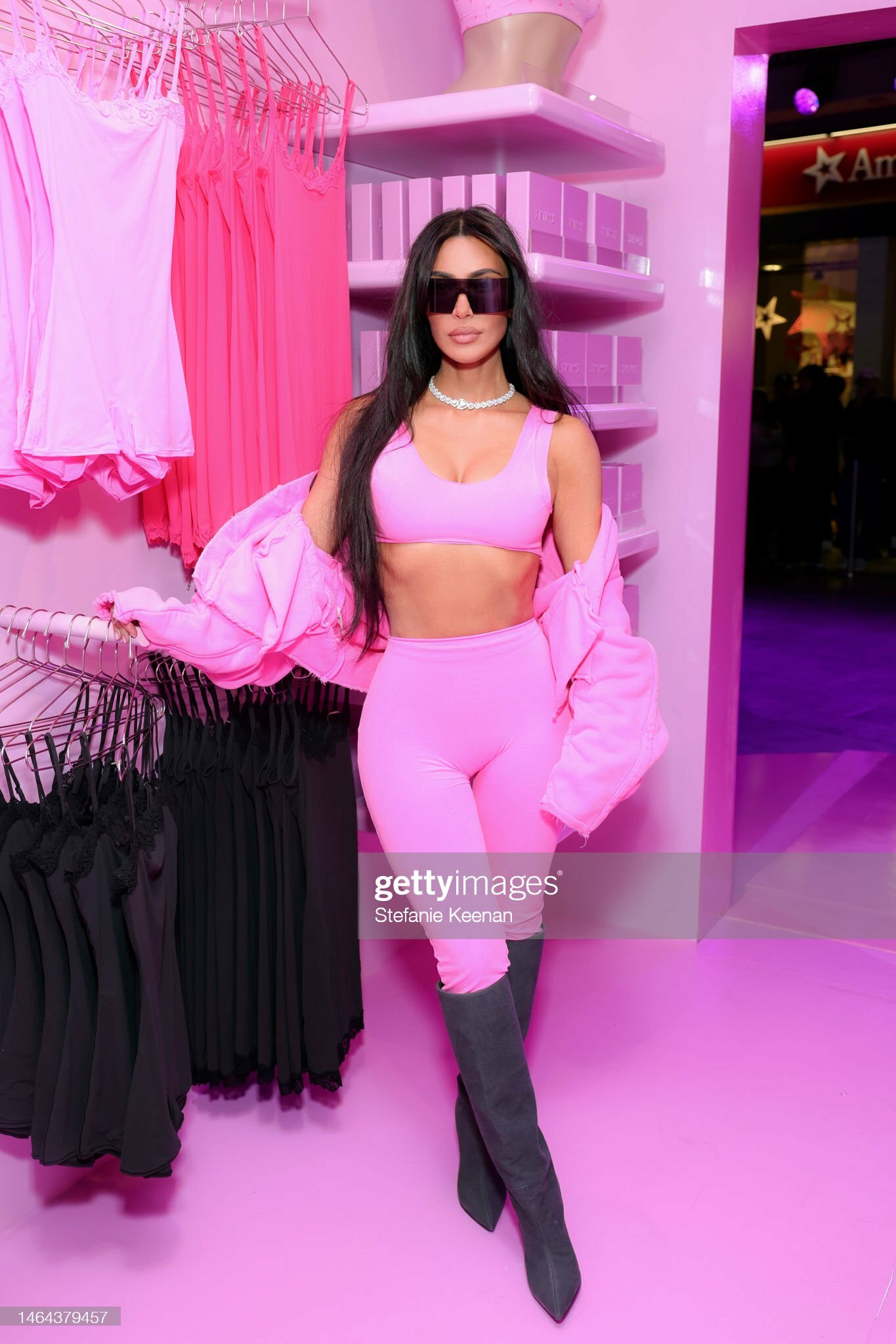 [REQ] Kim Kardashian - SKIMS Valentine's Shop Pop-Up - February 8, 2023
