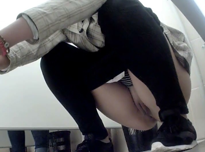 Toilet Hidden Camera – PissWC Compilation No.23