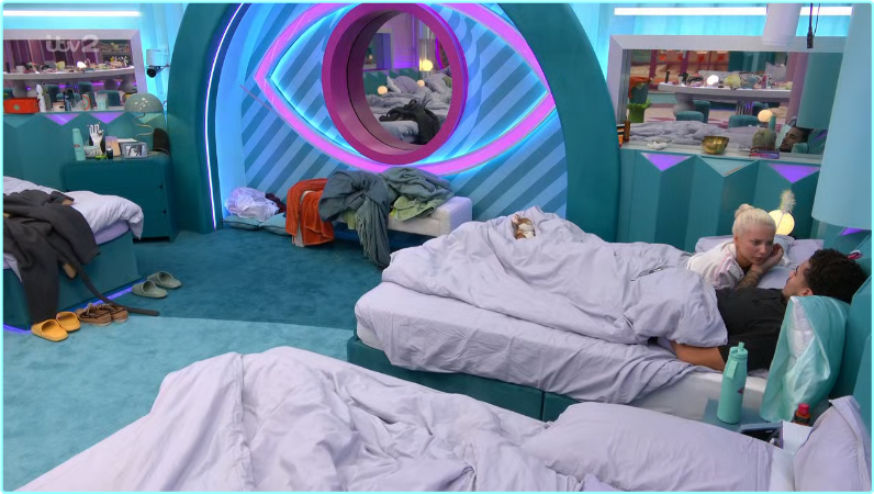 [Image: ME17NZUP_o.png]