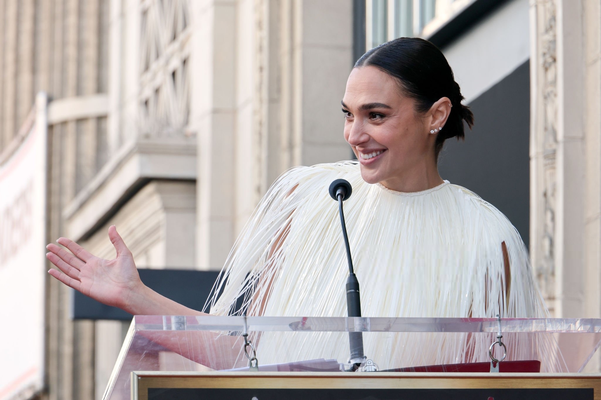 577670795_gal-46.jpg