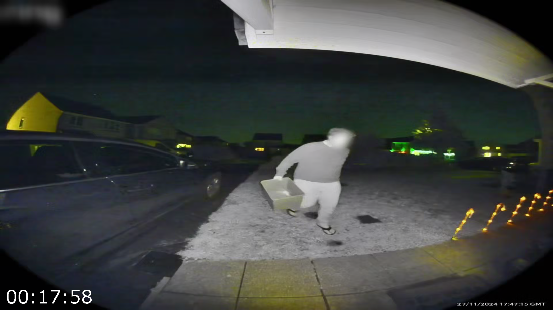 [Image: ME17U0HG_o.png]