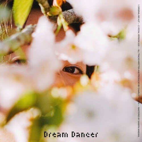  Charlotte Lyyn - Dream Dancer (2023) 