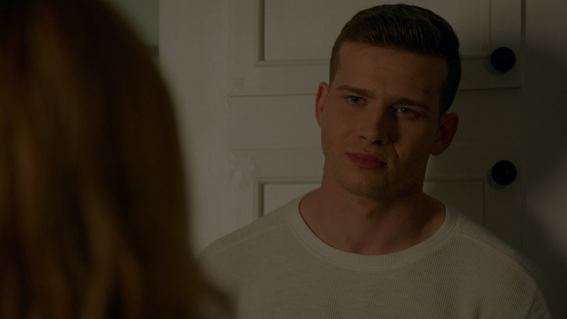 9-1-1.S01E05.1080p.WEBRip.x265-RARBG.mp4_20240415_125040.280.png
