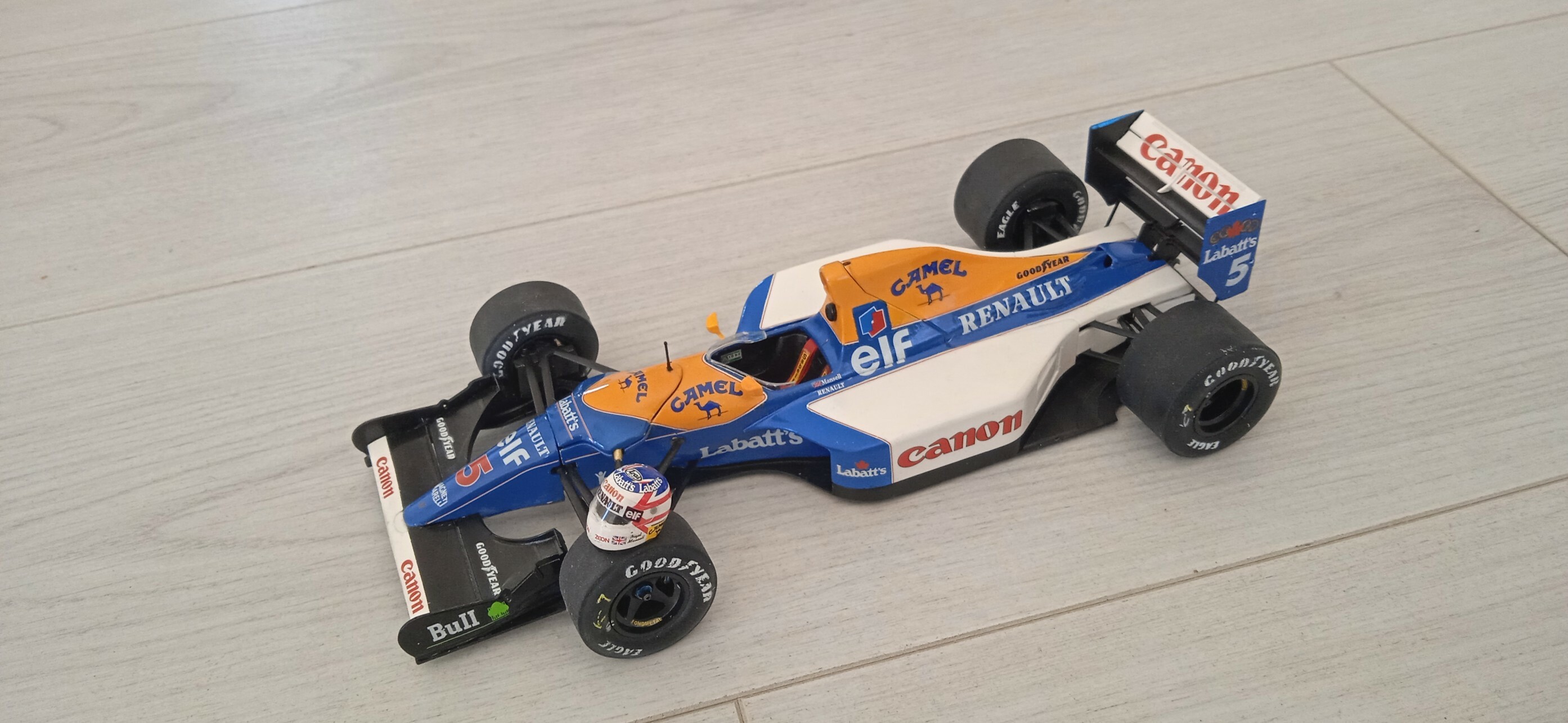 Williams_FW14B_12.jpg