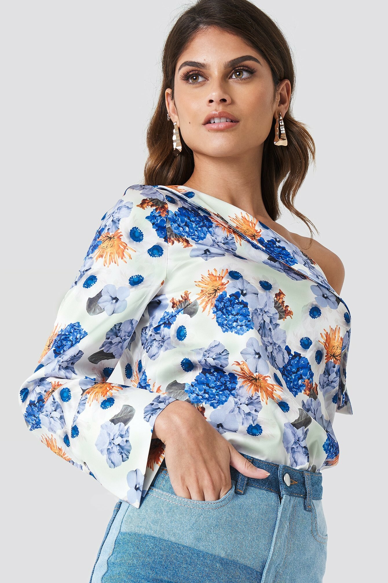 Kennedy Oliveira Lini - im Kleid + Top 103 - 321.jpg