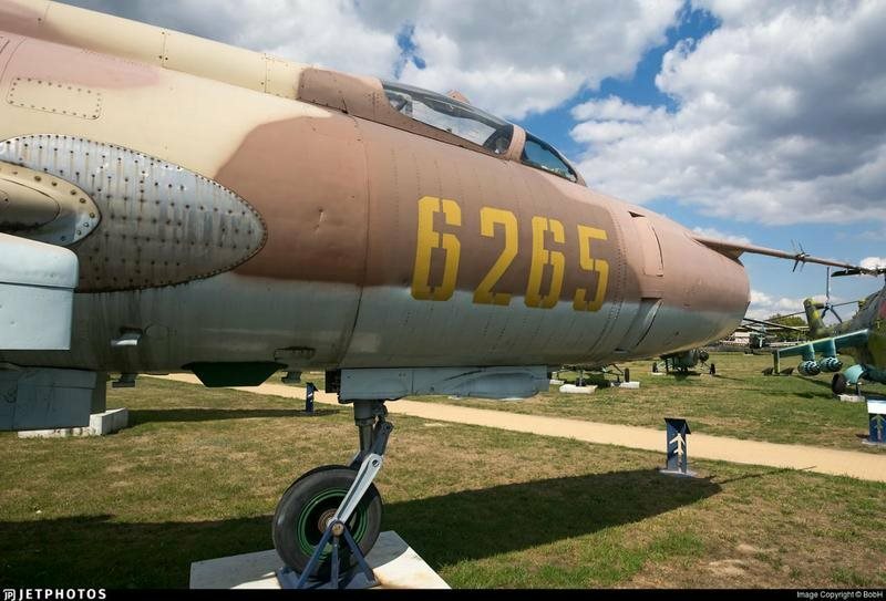 ME14XWWV_o.jpg