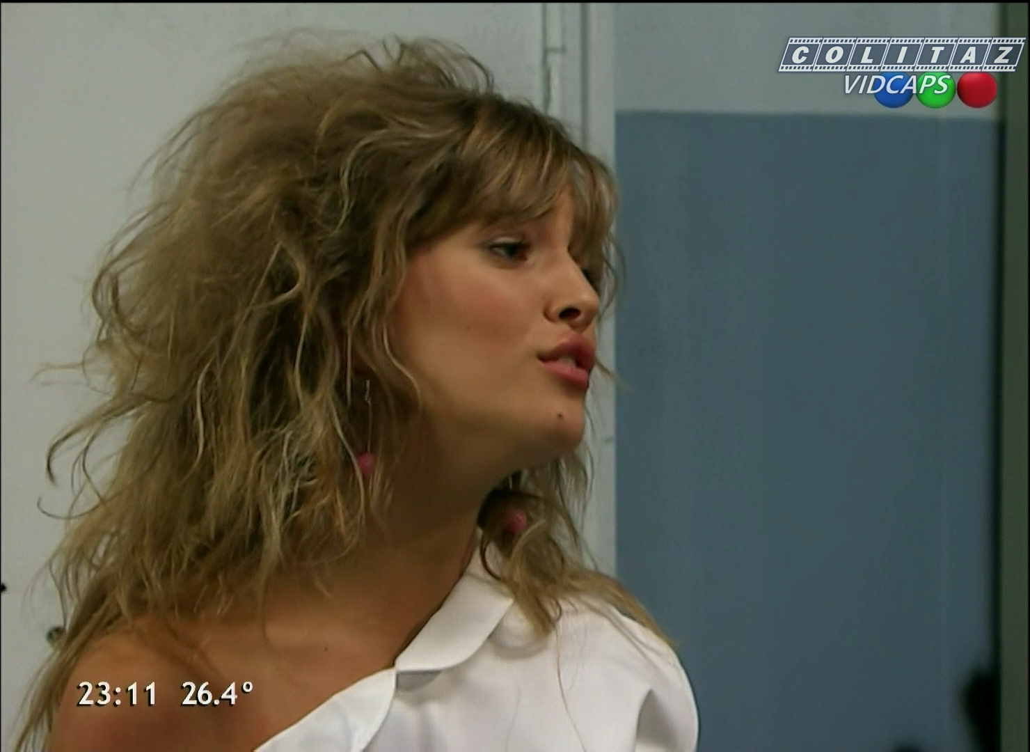 Luisana.Lopilato.Casados.Con.Hijos.Pool.HD-Colitaz.08.jpeg