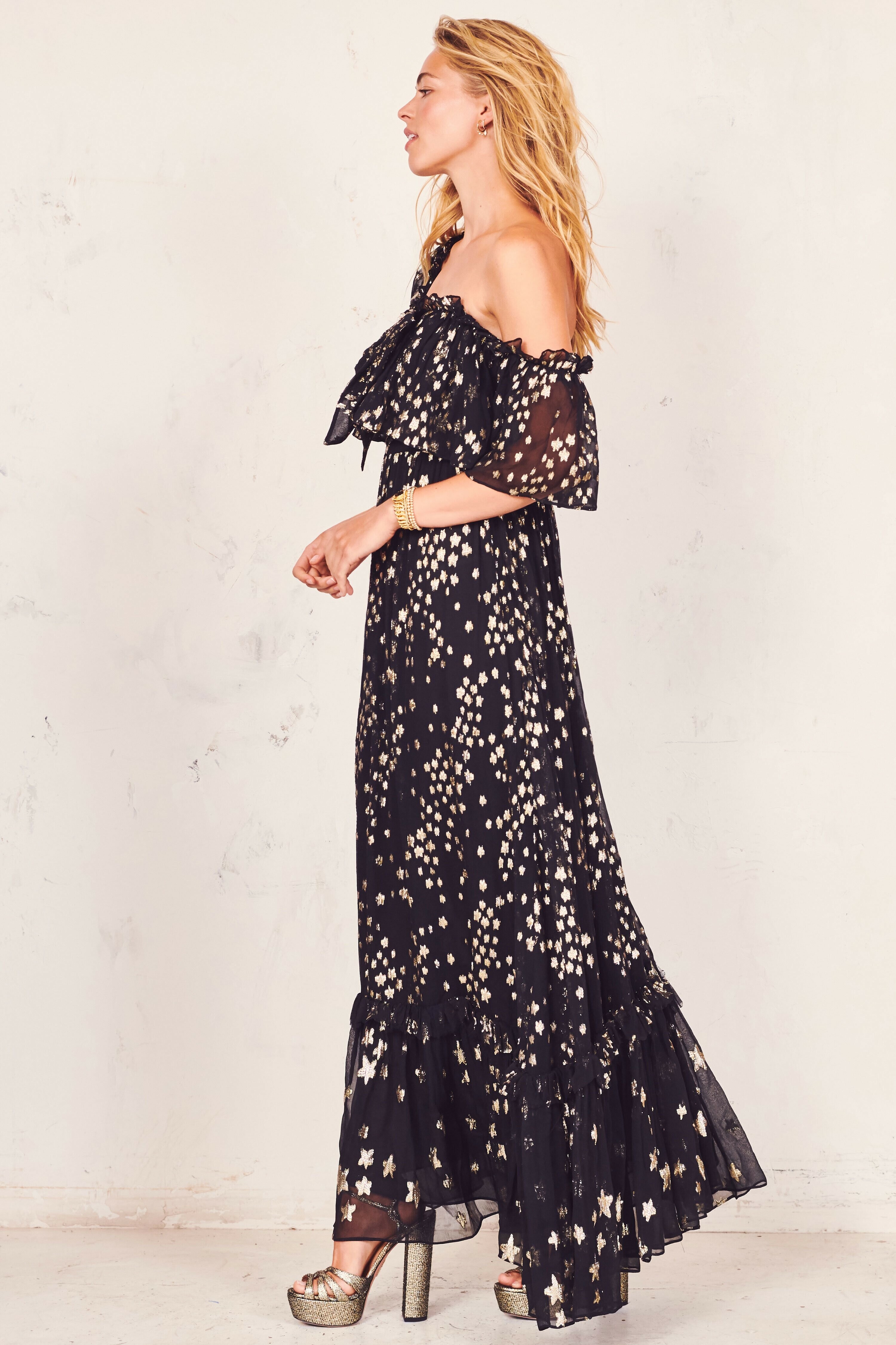 Kelley Caroline - im Kleid 121 - 244.jpg