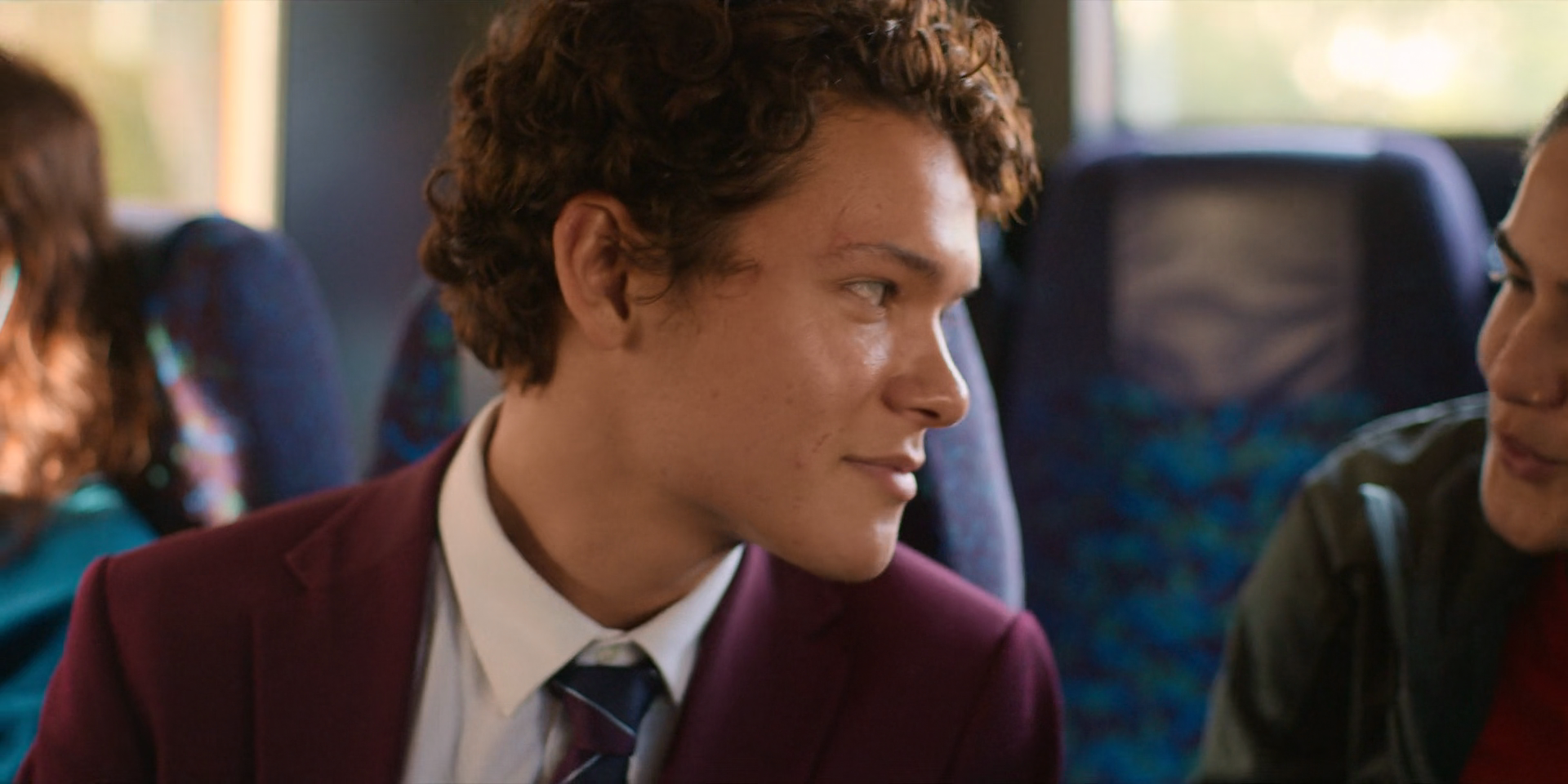 Young Royals (2021) - S01E01 - Episode 1 (1080p NF WEB-DL x265 Silence).mkv_20240209_155705.364.png