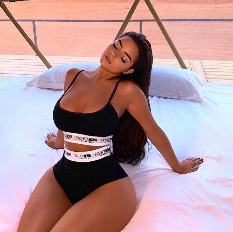demi rose in answer #2379663