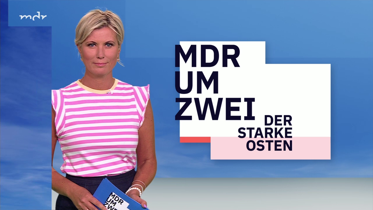 Kamilla Senjo - °MDR UM ZWEI° 14.07.2023 - 29X Caps_04.png