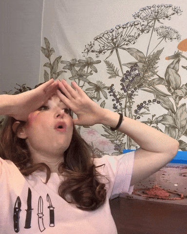 mintmilana-20241228-0001-ezgif.com-gif-maker.gif