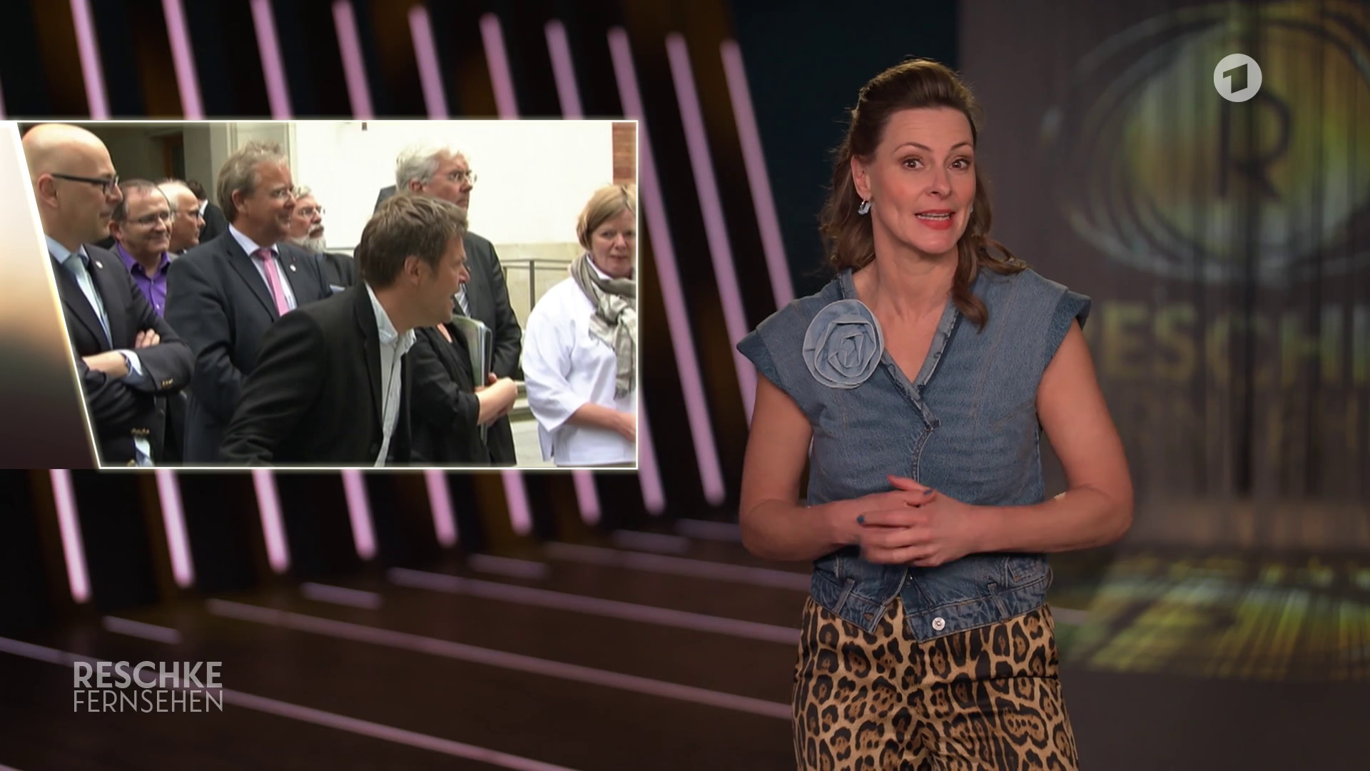 Anja Reschke & Esther Schweins - °ARD RESCHKE FERNSEHEN° 22.02.2024 - 168X Caps_18.png