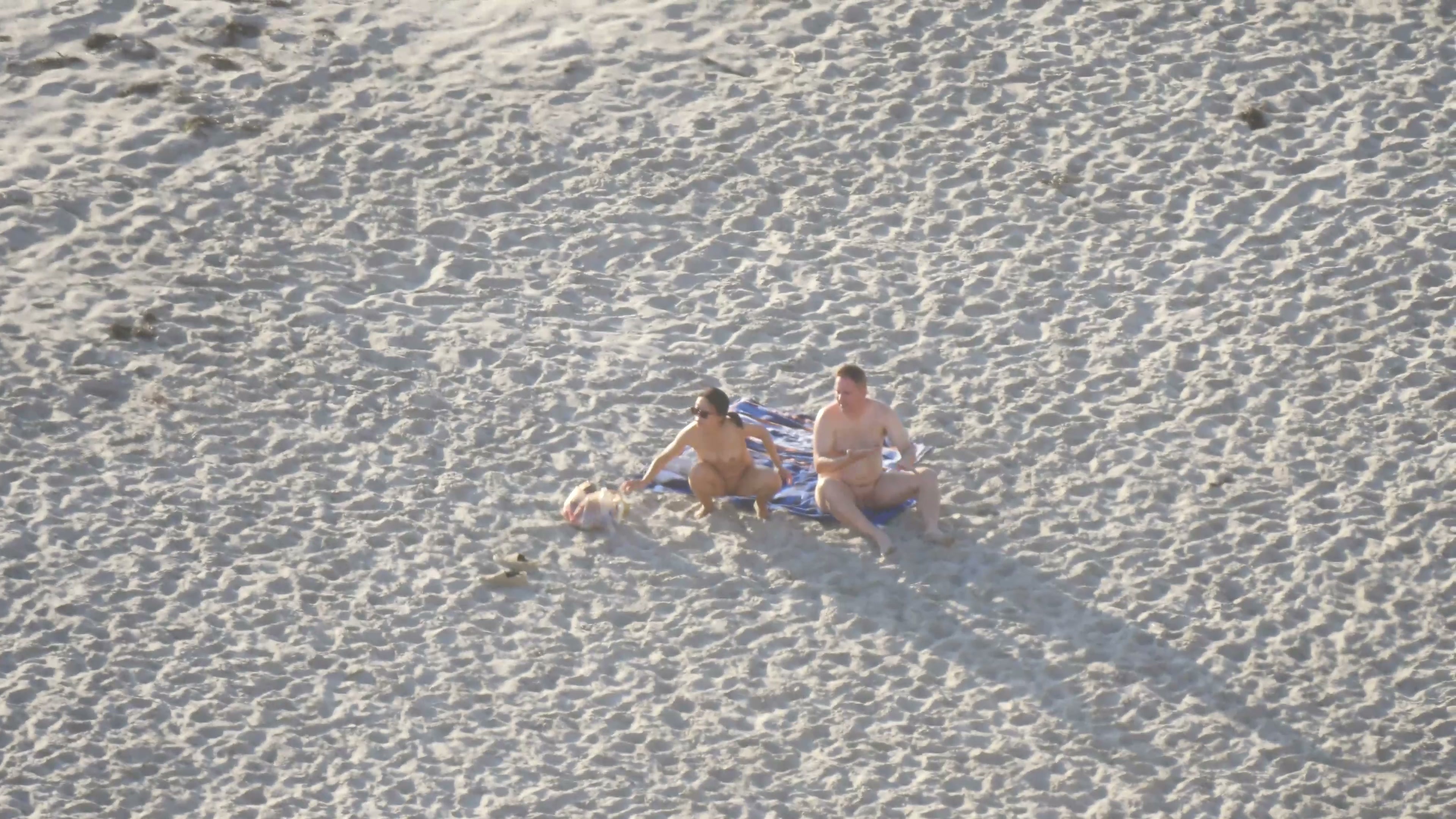 Nude Beach – Fun And Game No.26