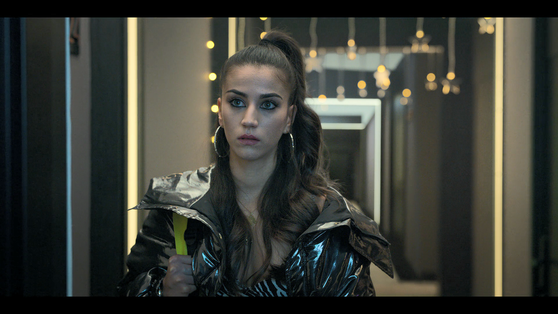 Elite.S04E07.Before.I.Go.Part.I.1080p.NF.WEB-DL.DDP5.1.Atmos.x264-AGLET.mkv_20240717_174618.055.png