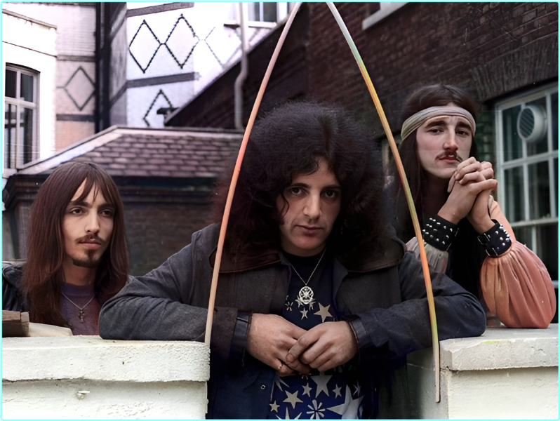 Atomic Rooster In Hearing Of (1971) [FLAC 789 Kbps] – (327 MB)