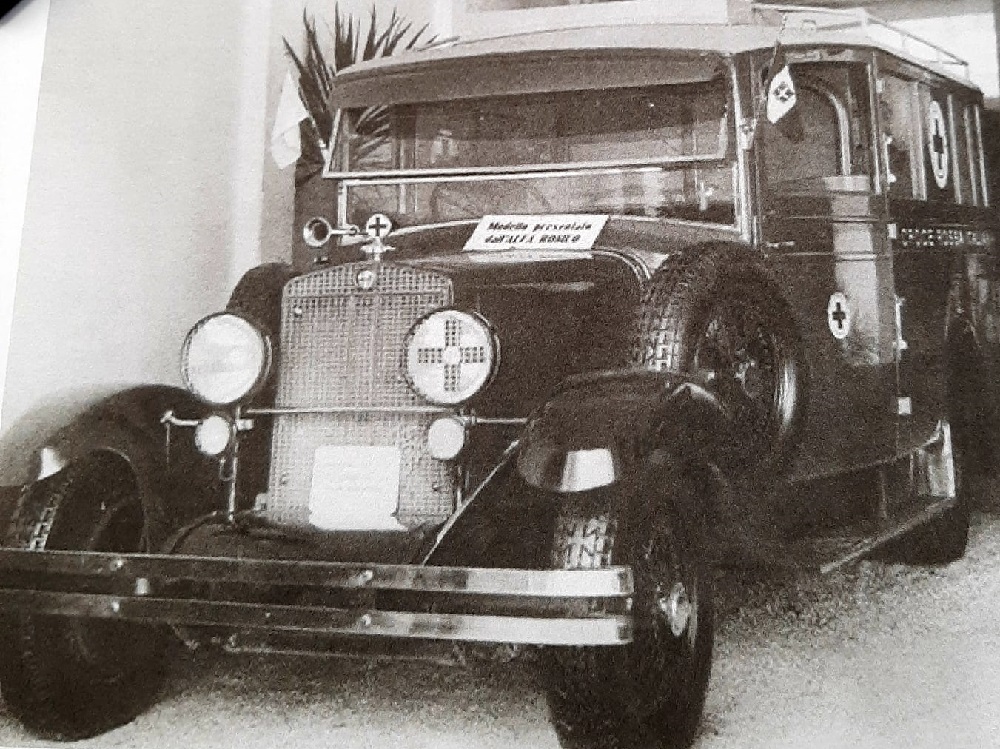 FB RL Normale Auto Ambulanze 1927.jpg