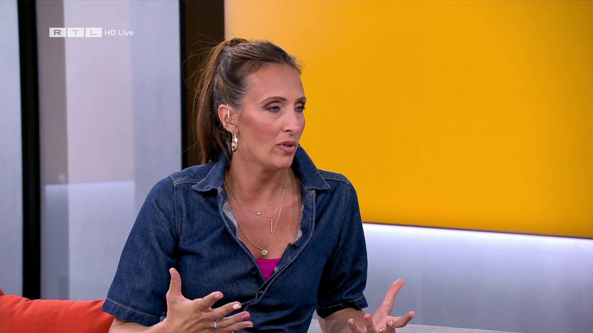 Roberta Bieling & Katja Burkard - °RTL PUNKT 12° 24.08.2023 - 134X Caps_114.png