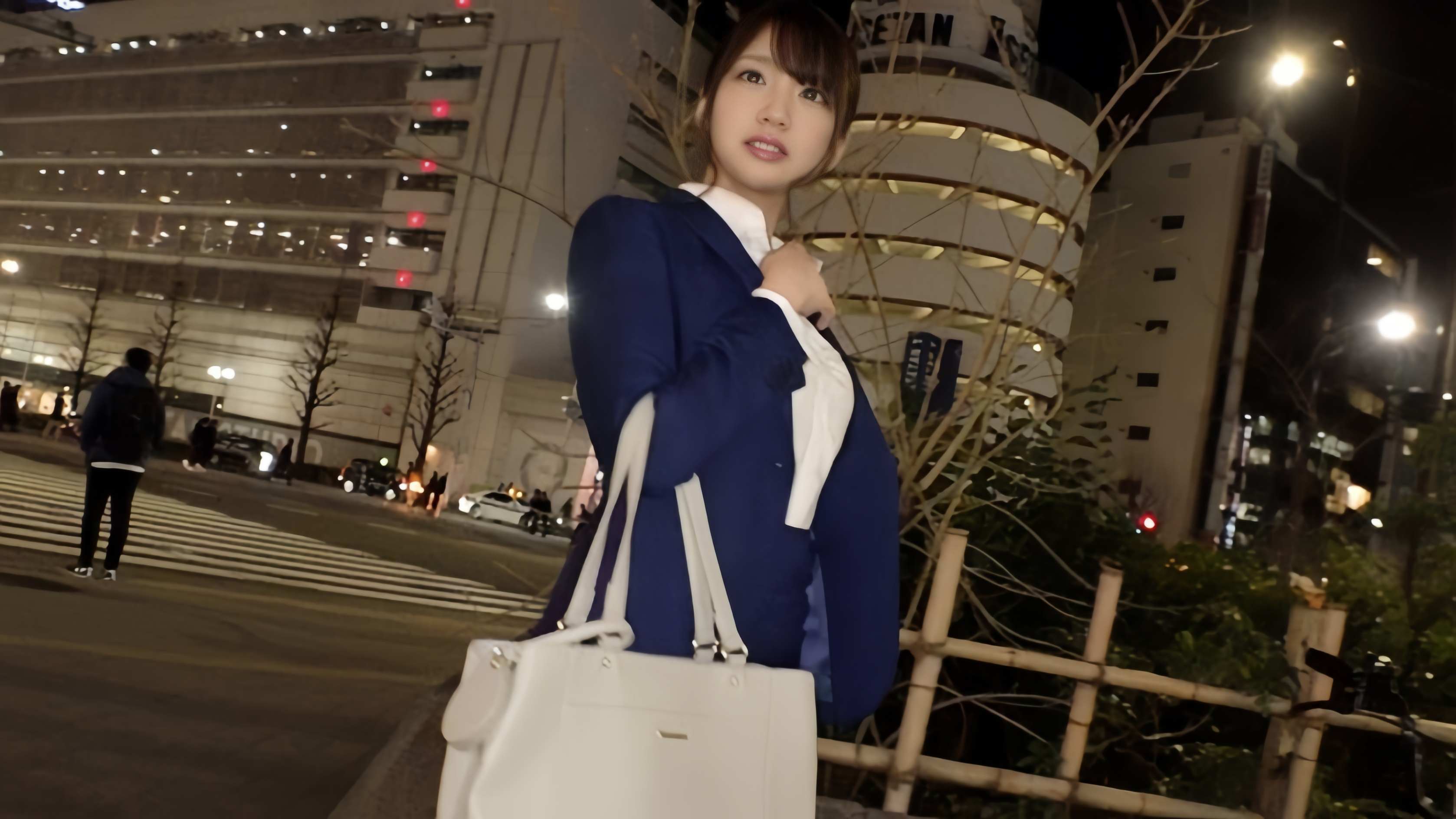 [视频][磁力链]GANA-2271花沢ひまり被迫下海假装介绍简单的工作其实是拍AV