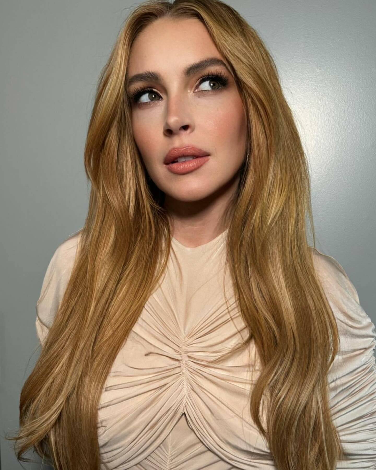 Instagram-Lindsay Lohan @lindsaylohan  -billeder og -videoer464305610_1232218264722841_2585468825650931989_n.jpg.jpg