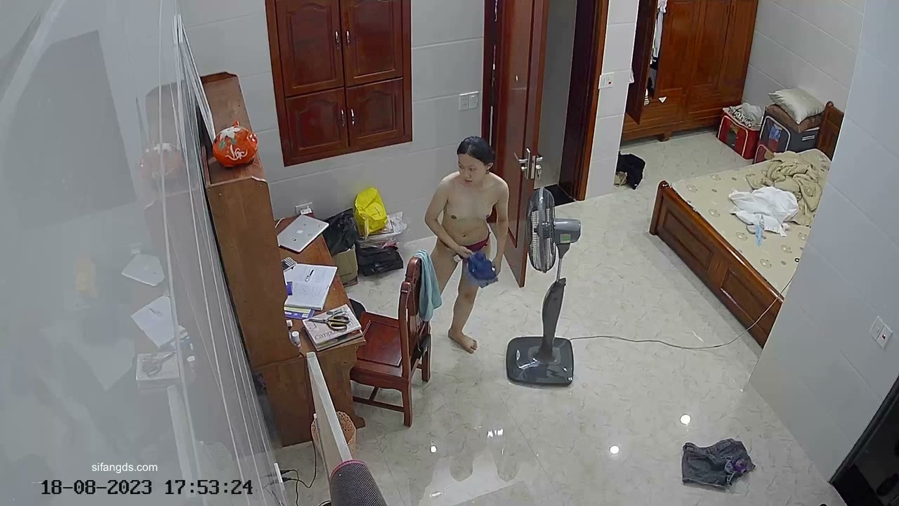 Asian Home Voyeur – Hacked IP Camera No.16