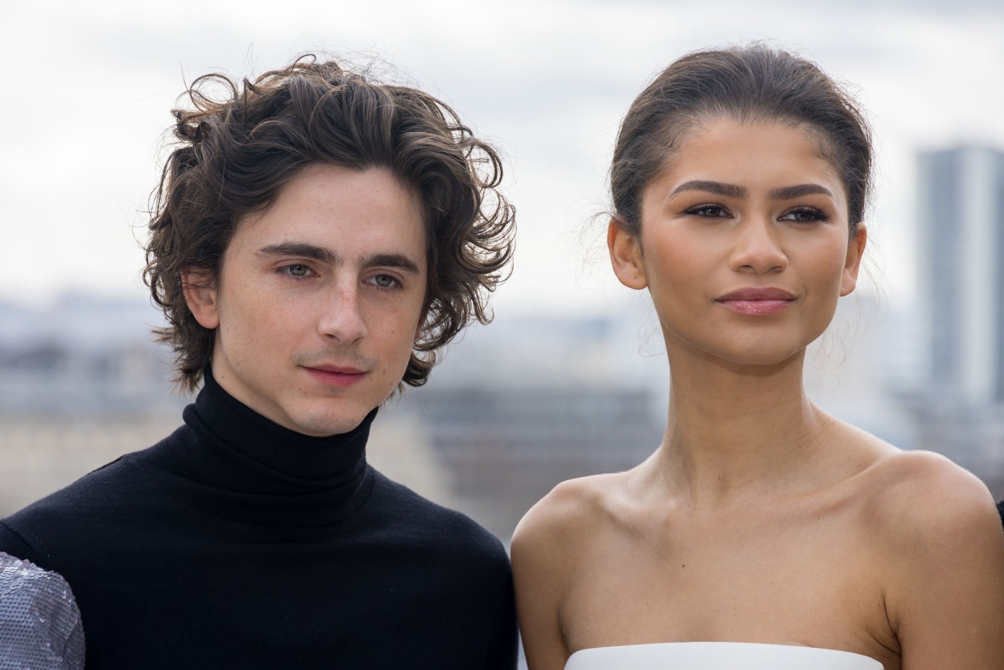 Coleman Zendaya - im Kleid 650 - 351.jpg