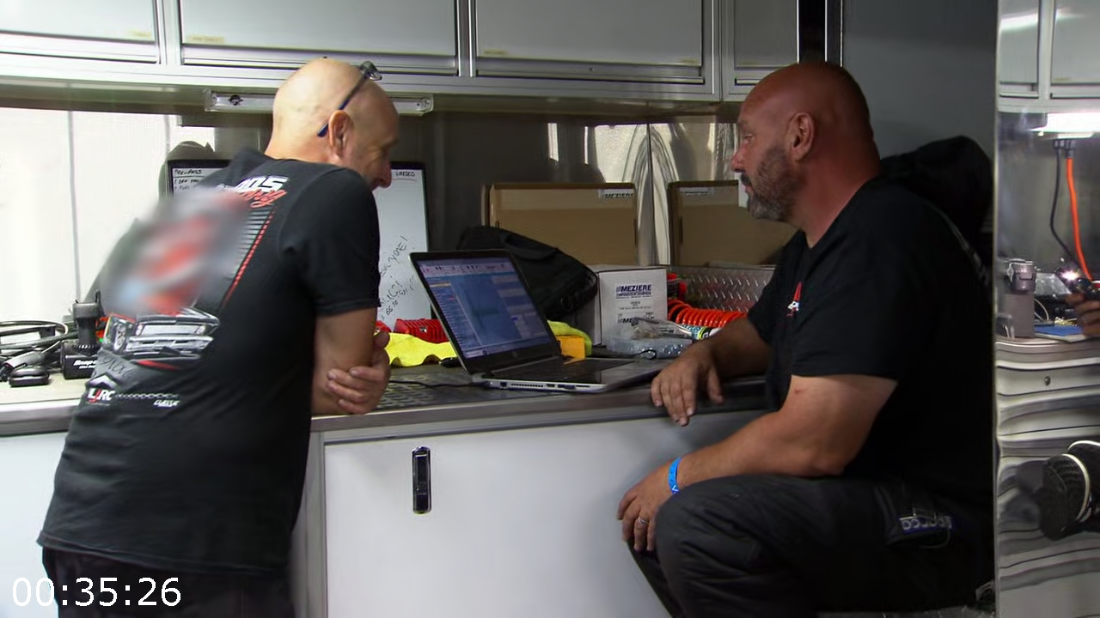 [Image: ME17WI7R_o.png]