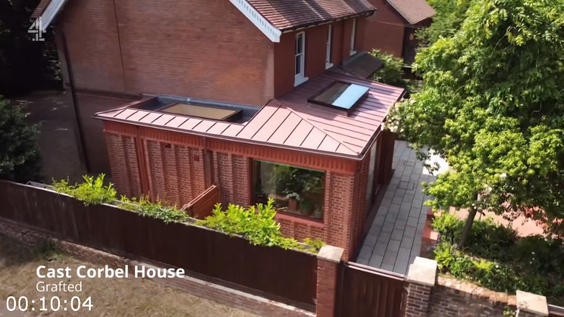 [Image: ME18CXUT_o.png]