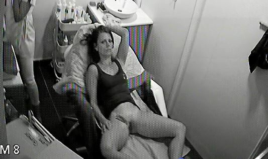 Cosmetic Salon – Depilation B&W 20190710 1314