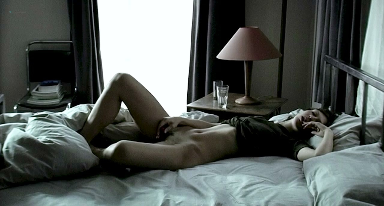 Naked Cinema – 9 Songs