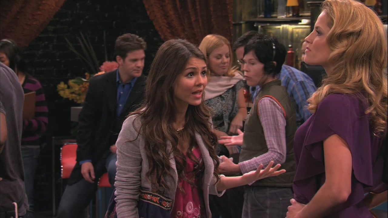 victoriajustice victorious110 okamicaps_484.JPG