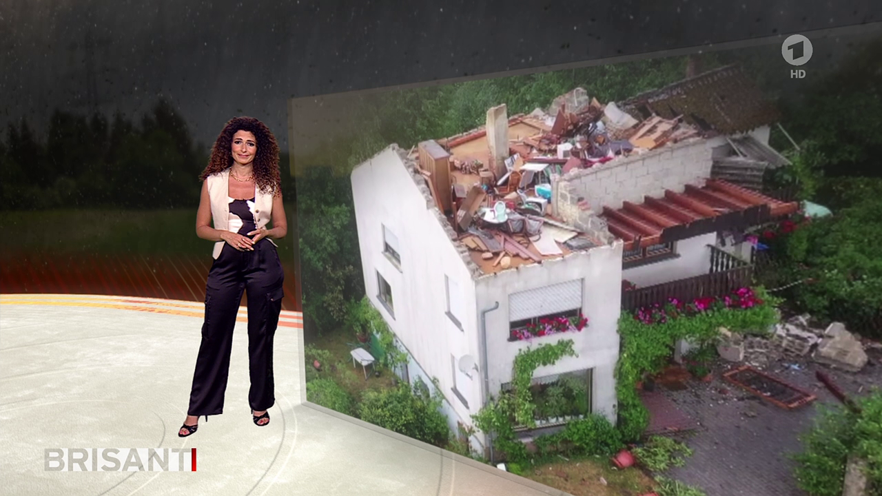 Marwa Eldessouky - °ARD BRISANT° 12.07.2023 - 102X Caps_20.png