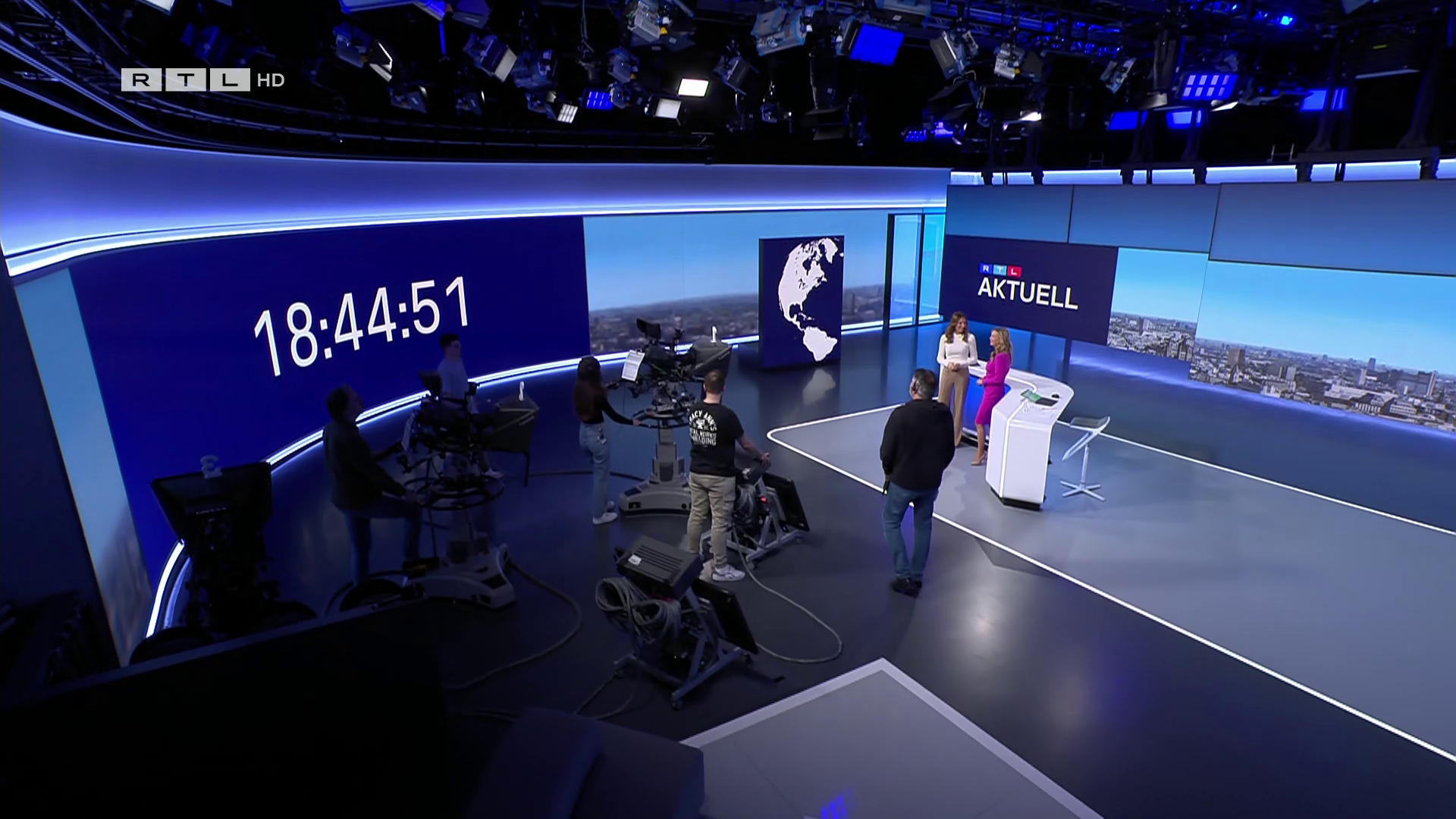 Roberta Bieling & Birgit von Bentzel - °RTL AKTUELL° 05.05.2024 - 91X Caps.png