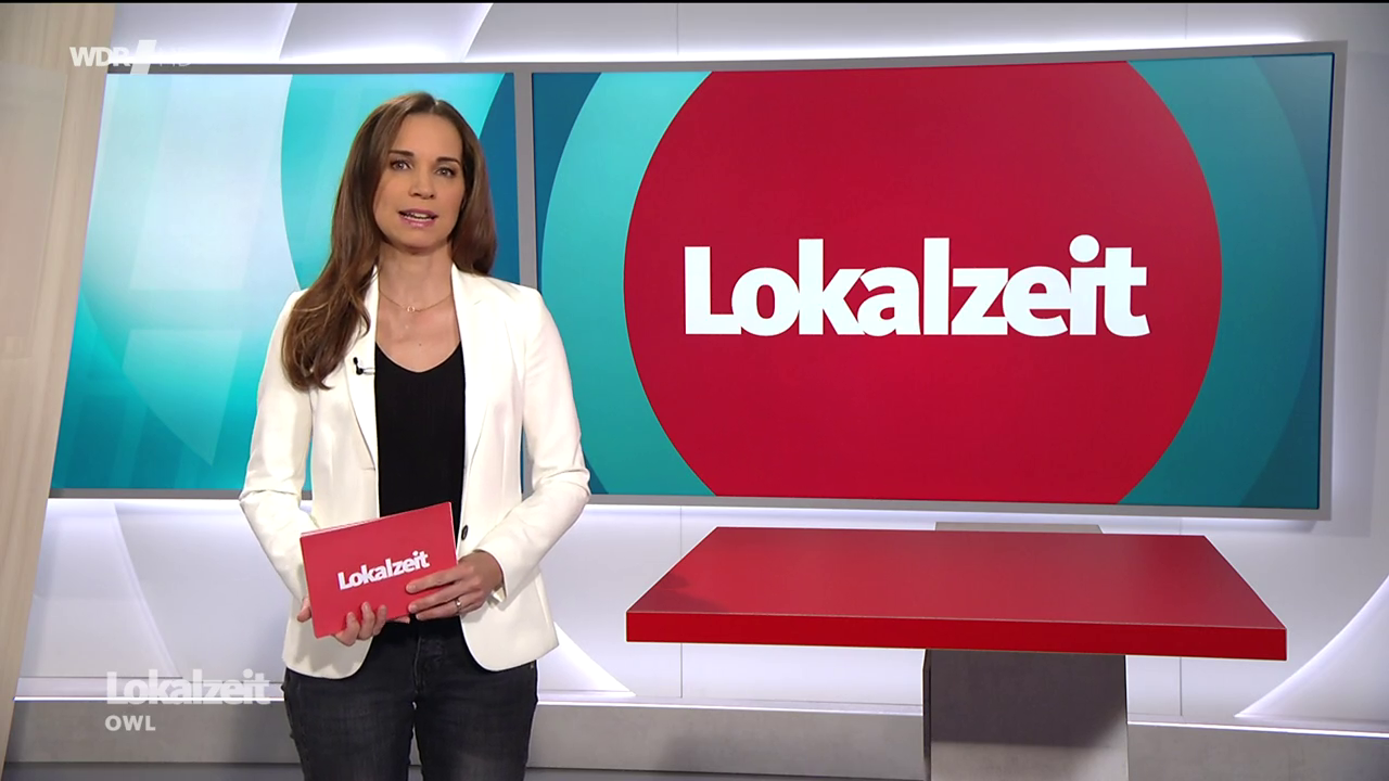 Kristina Sterz - °WDR Lokalzeit OWL° 04.07.2023 - 149X Caps_12.png