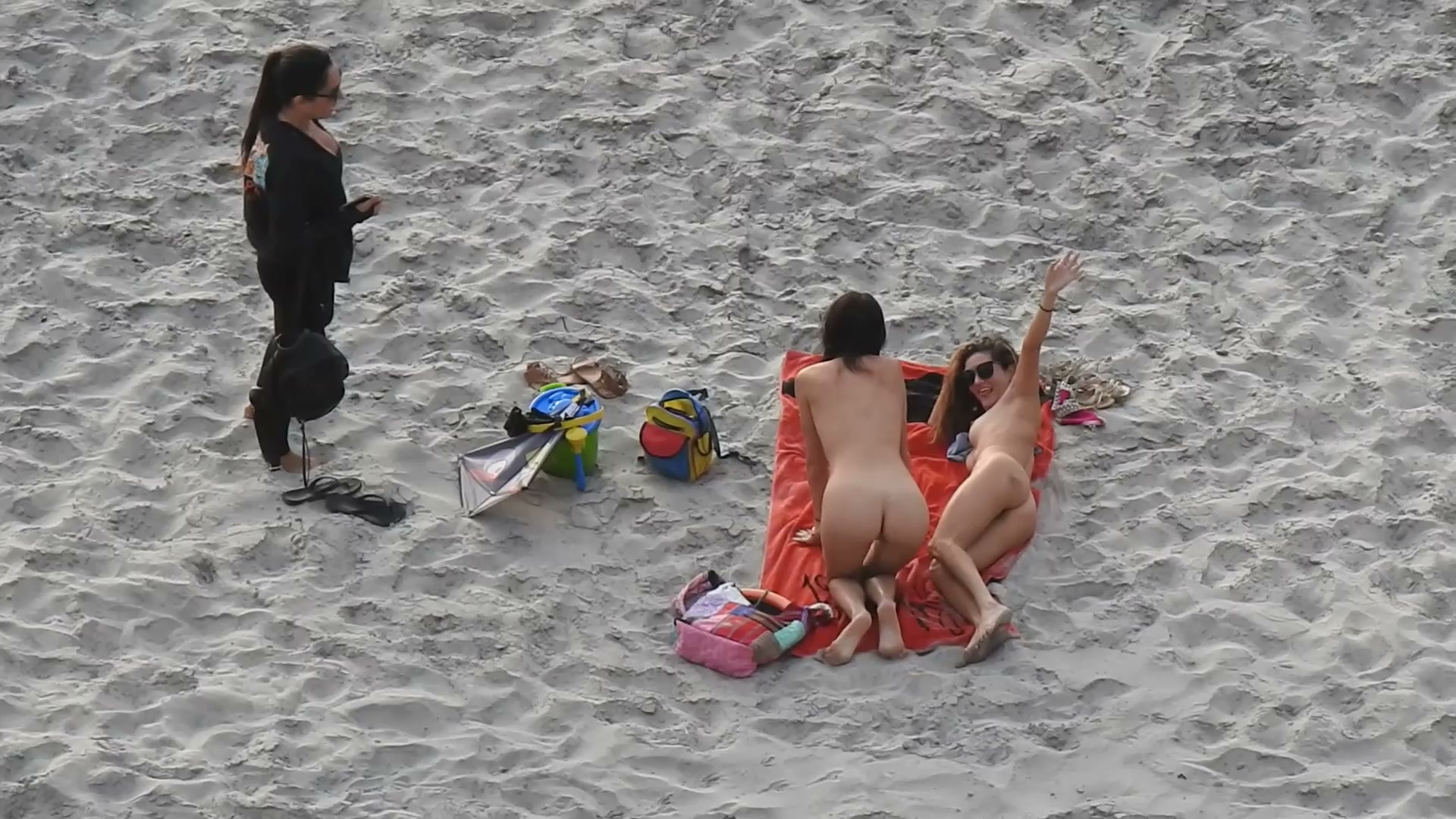 Nude Beach – Fun And Game No.15