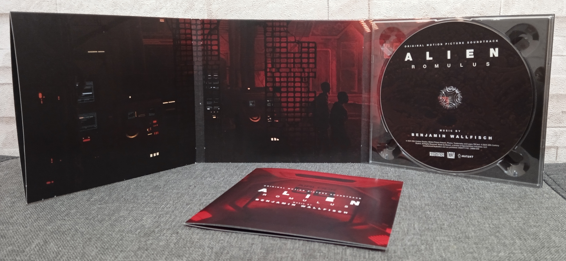 [Obrazek: ME17QJL1_o.jpg]