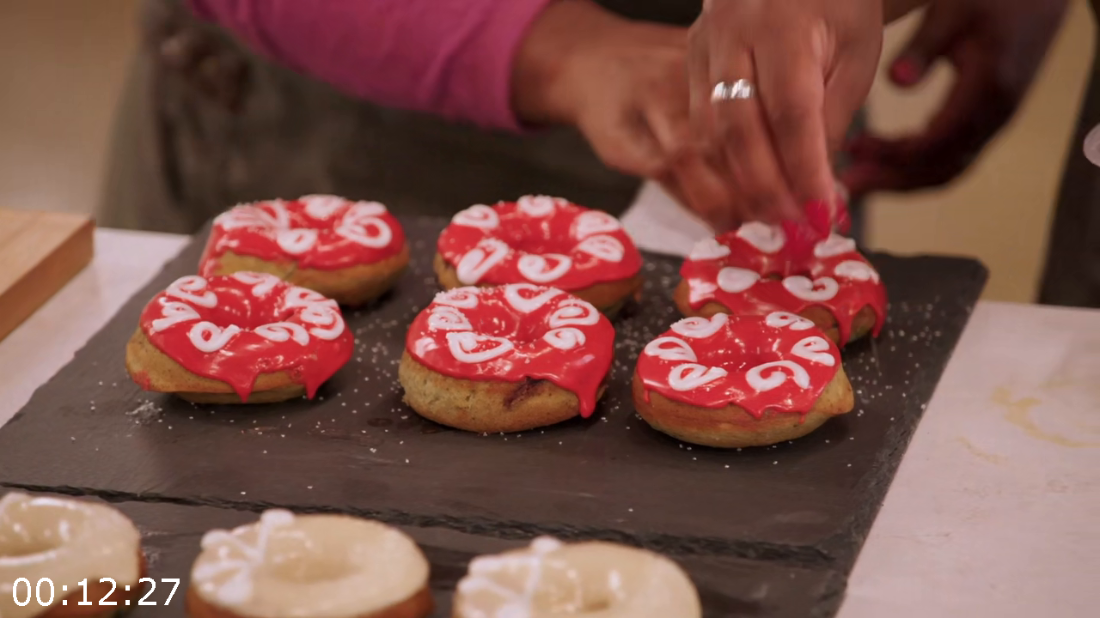 [Image: ME18YYV0_o.png]