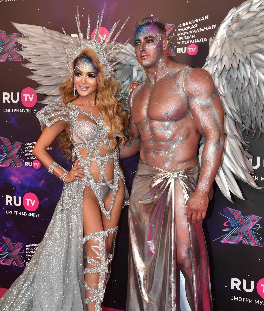annakalash_1644313340827473166_n.jpg