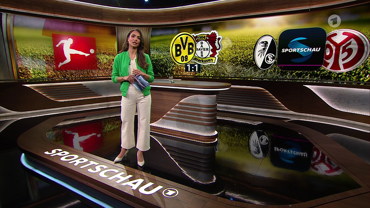 Lea Wagner - °ARD Sportschau° 21.04.2024 - 115X Caps_70.png